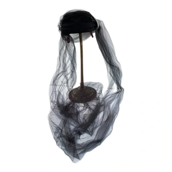 Vintage Tulle Train Art-Deco Rhinestone-Style Pillbox Hat - Picture 5 of 16